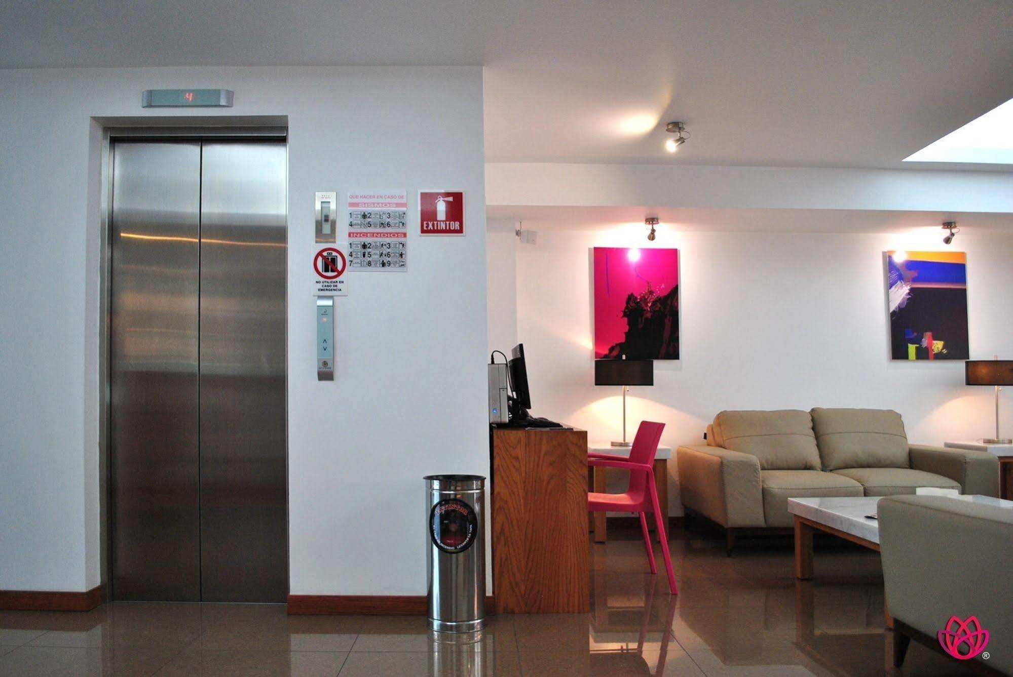 Hotel Y Tu Expo Guadalajara Luaran gambar